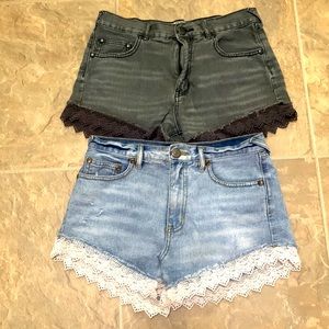 2 pair Free People Lace Trim Denim Shorts Women Lightwash 26 Ditrseased Gray 27
